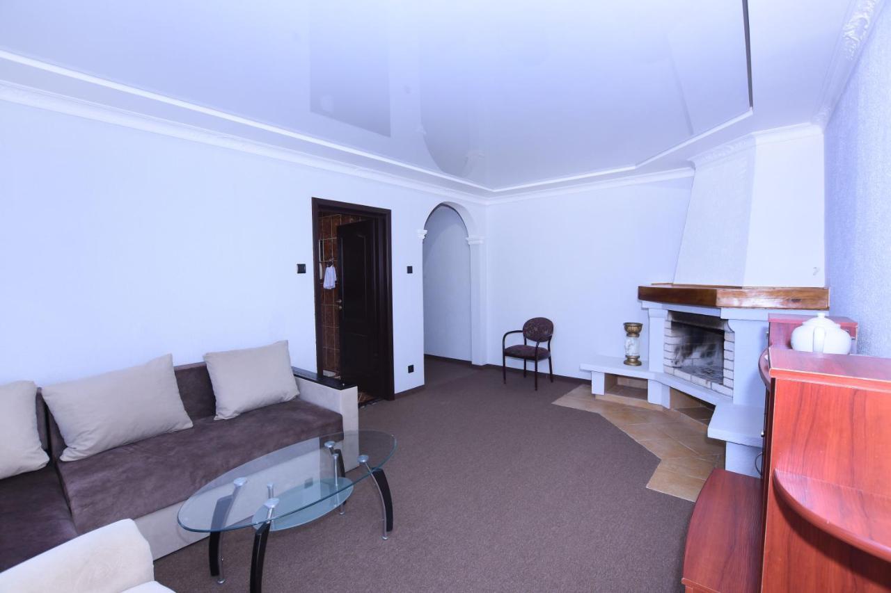 Hotel Continent Polyana  Luaran gambar